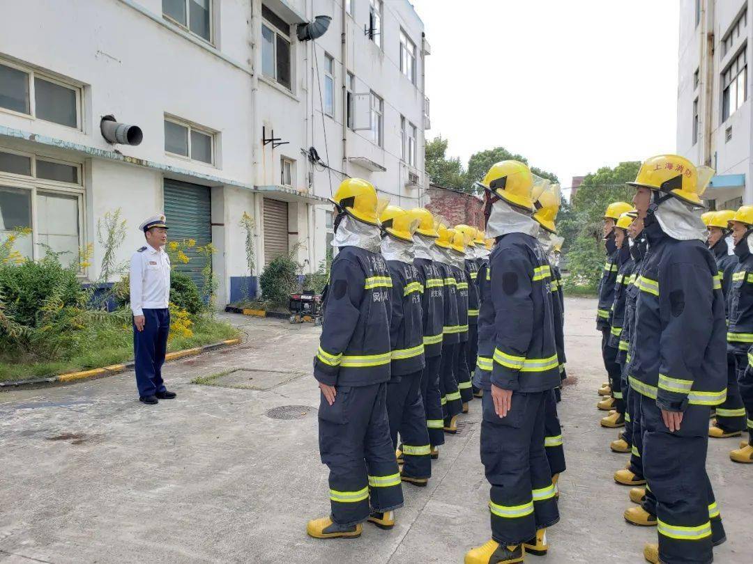 技术革新引领下的新一代灭火服，守护消防安全的先锋装备